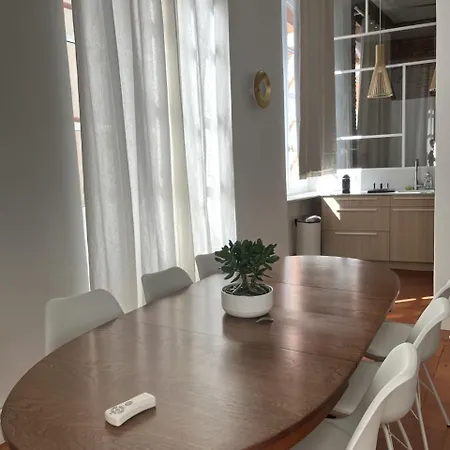 Renovation D'architecte Dans Le Coeur Historique De Lejlighed *