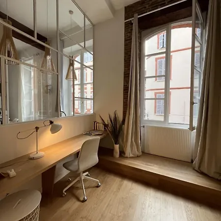 Rénovation D'architecte Dans Le Cœur Historique De *