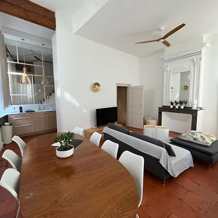 Apartment Renovation D'architecte Dans Le Coeur Historique De